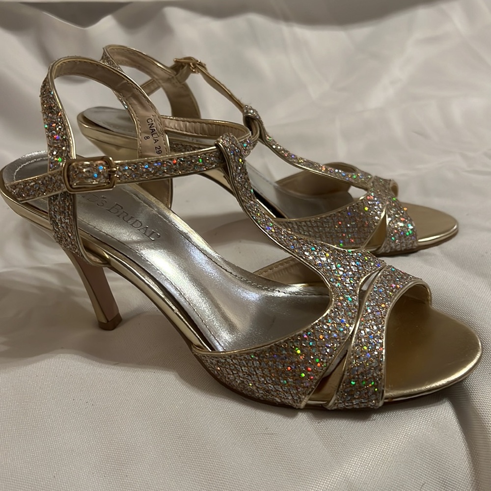 David’s bridal golden heels - Picture 2 of 7